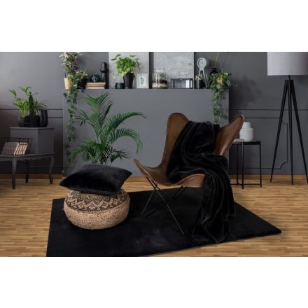 Heaven 800 fekete takaró szett tartalma 1db 150x200 cm takaró 1 db 48x48 cm díszpárna 