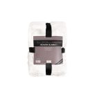 Heaven 800 törtfehér takaró szett tartalma 1 db 150x200 cm takaró, 1 db 48x48 cm díszpárna 