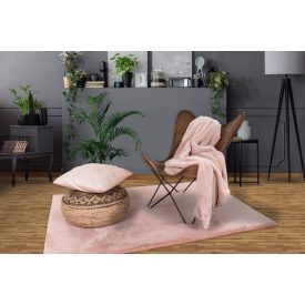   Heaven 800 pink takaró szett tartalma 1 db 150x200 cm takaró, 1 db 48x48 cm díszpárna  