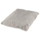 Heaven 800 ezüst takaró szett tartalma 150x200 cm takaró, 48x48 cm díszpárna 