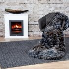 Luxury 900 szürke takaró szett tartalma 1db 150x200 cm takaró, 1db 45x45 cm díszpárna 