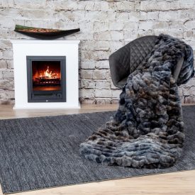   Luxury 900 szürke takaró szett tartalma 1db 150x200 cm takaró, 1db 45x45 cm díszpárna 